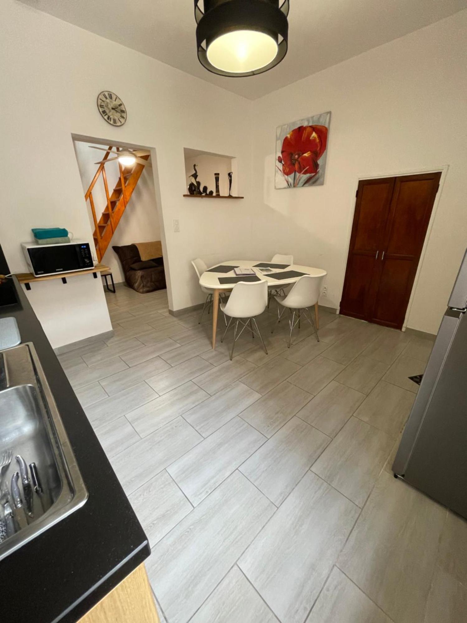 Chez Sonou , Nimes Centre Apartment Exterior photo